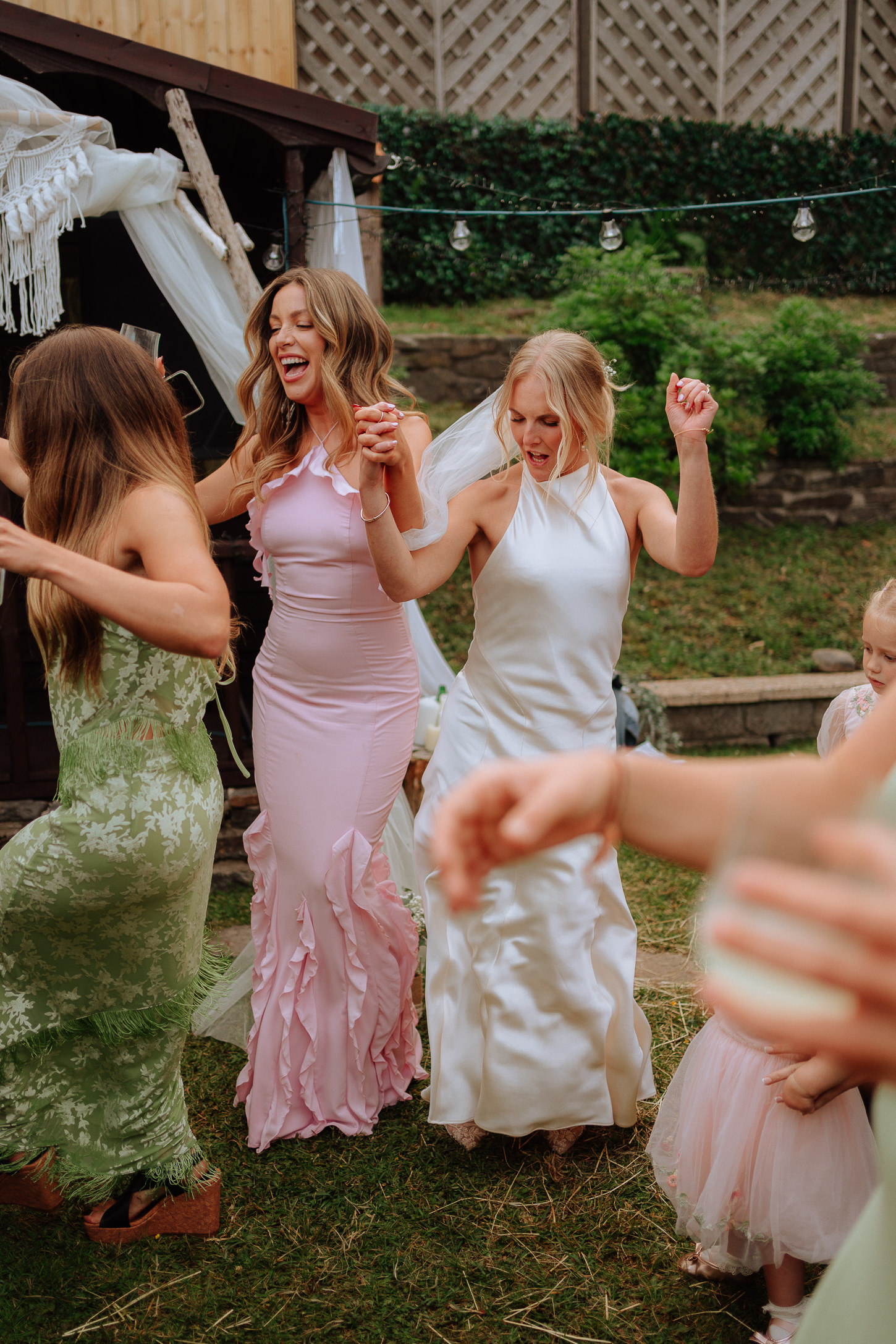 GRACE EWAN FAMILY HOME WEDDING PHOTOGRAPHY 030 GRACE EWAN FAMILY HOME WEDDING PHOTOGRAPHY 030